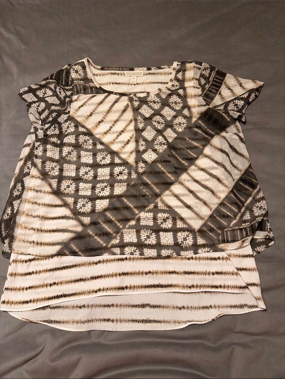 Dana Buchman Black and White Layered Short Sleeve Top